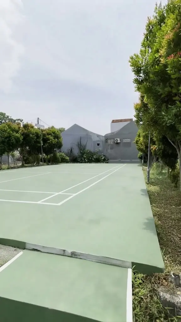 Badminton Area Tenjo City Residence